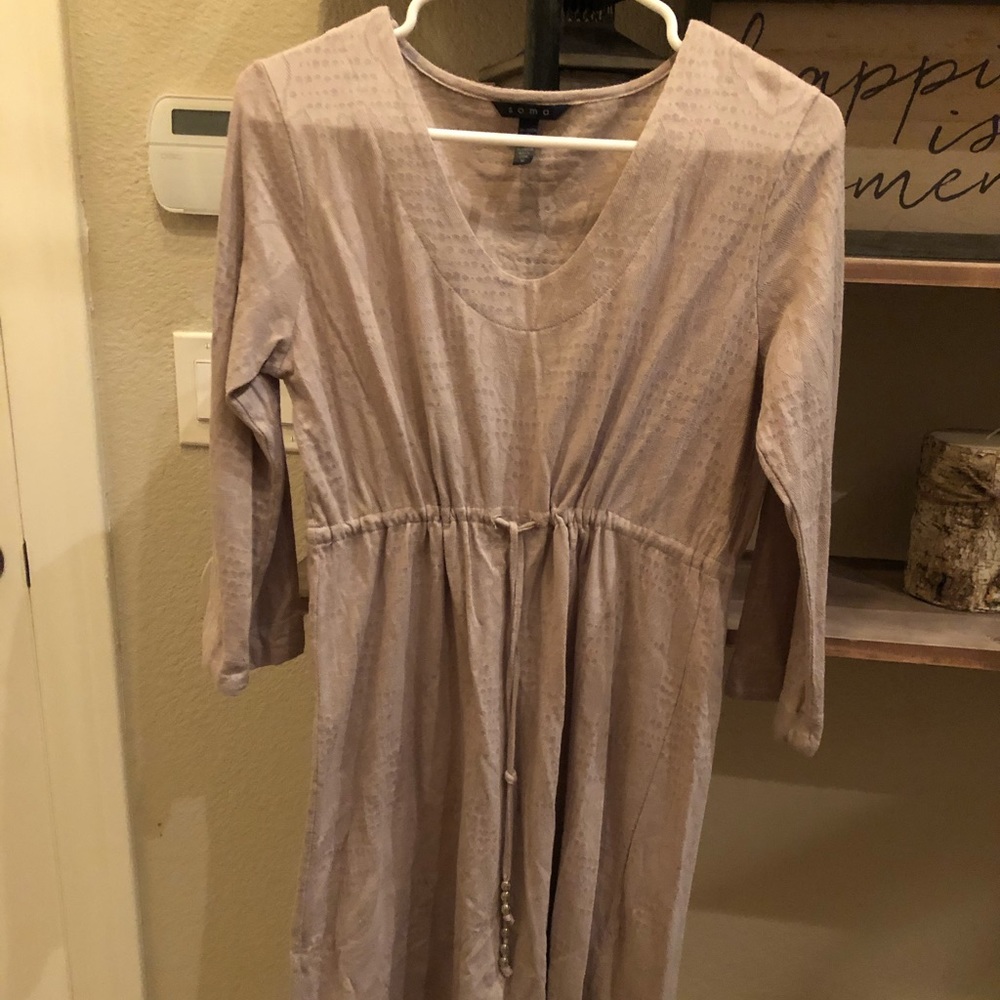 Long sleeve tan dress
